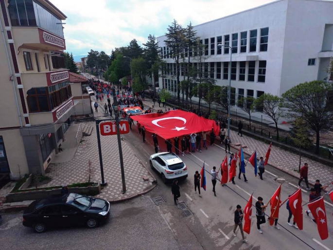 19 MAYIS ÇERKEŞ'TE COŞKUYLA KUTLANDI