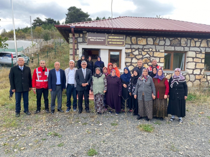 DAĞÇUKURÖREN KÖY YAŞAM MERKEZİNE ZİYARET