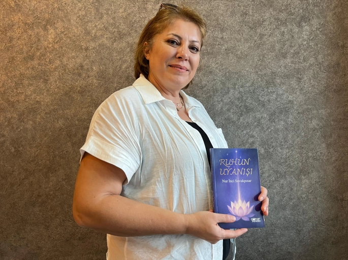 KADIN YAZAR NUR İNCİ SOVUKPINAR YENİ KİTABINI TANITTI