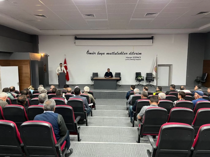 SAHİPSİZ SOKAK HAYVANLARI KONUSU MASAYA YATIRILDI