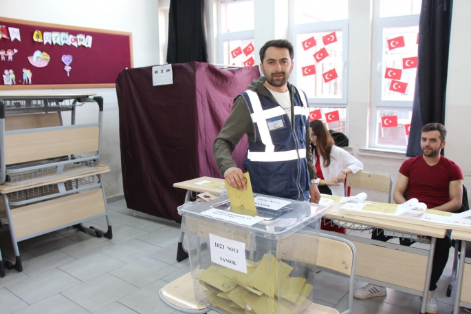 YASİN USTACI MUHTAR ADAYLIĞINI AÇIKLADI