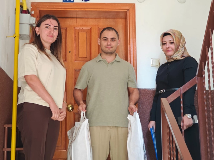 YENİDOĞANLARA 'HOŞ GELDİN BEBEK' HEDİYESİ