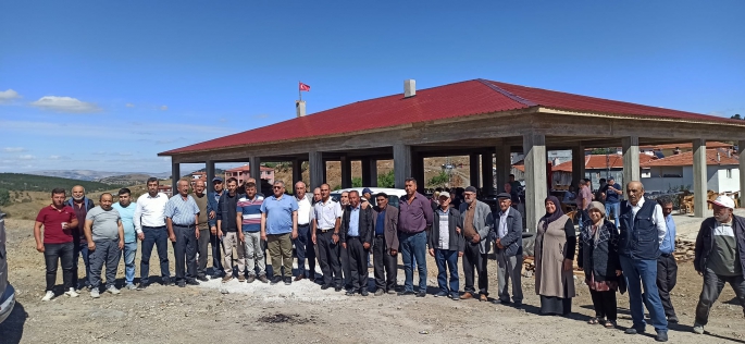 YONCALI KÖYÜNDE KONAK İNŞAATI DEVAM EDİYOR